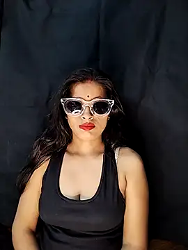 riyagupta5 online show from November 9, 2025, 5:11 pm