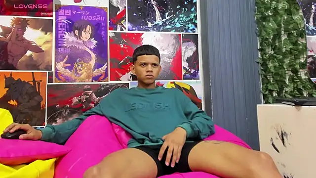 Snapshot of Jeffry_wolvess chatting on February 10, 2025, 4:04 pm Jeffry wolvess online show from February 10, 2025, 4:04 pm