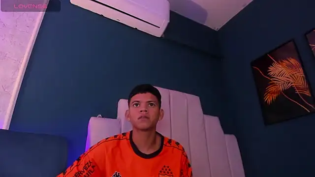 Snapshot of Jeffry_wolvess chatting on March 3, 2025, 3:09 pm Jeffry wolvess online show from March 3, 2025, 3:09 pm