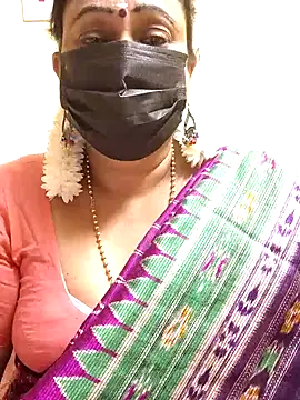 Snapshot of rekha_naier chatting on February 5, 2025, 1:33 pm rekha naier online show from February 5, 2025, 1:33 pm