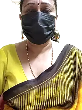 Snapshot of rekha_naier chatting on February 10, 2025, 11:25 am rekha naier online show from February 10, 2025, 11:25 am