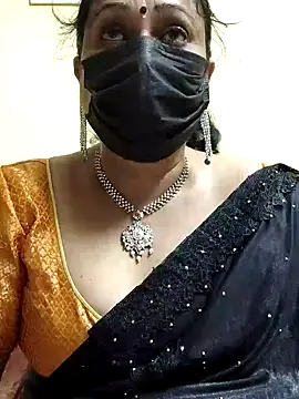 Snapshot of rekha_naier chatting on February 10, 2025, 2:26 pm rekha naier online show from February 10, 2025, 2:26 pm