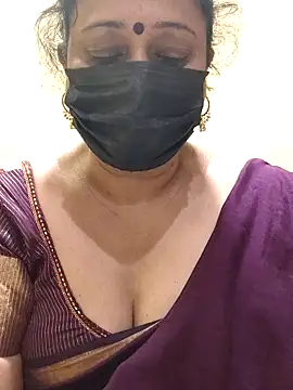 Snapshot of rekha_naier chatting on March 5, 2025, 3:40 pm rekha naier online show from March 5, 2025, 3:40 pm