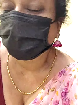 Snapshot of rekha_naier chatting on March 6, 2025, 10:47 pm rekha naier online show from March 6, 2025, 10:47 pm