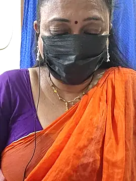 Snapshot of rekha_naier chatting on July 17, 2026, 6:13 pm rekha naier online show from July 17, 2026, 6:13 pm