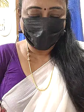 Snapshot of rekha_naier chatting on July 19, 2026, 4:38 am rekha naier online show from July 19, 2026, 4:38 am