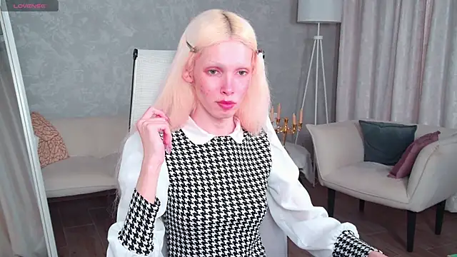 Snapshot of PamelamyDreamys chatting on May 23, 2026, 8:13 pm PamelamyDreamys online show from May 23, 2026, 8:13 pm
