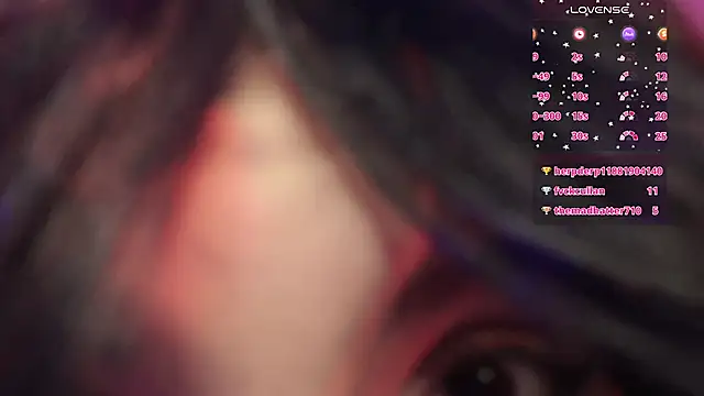 Snapshot of Little_maeve chatting on March 18, 2025, 2:36 am Little maeve online show from March 18, 2025, 2:36 am