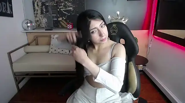 Snapshot of Angela_Diaz_ chatting on December 9, 2024, 6:25 pm Angela Diaz online show from December 9, 2024, 6:25 pm