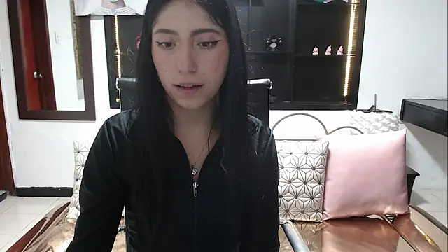 Snapshot of Angela_Diaz_ chatting on December 30, 2024, 1:03 pm Angela Diaz online show from December 30, 2024, 1:03 pm