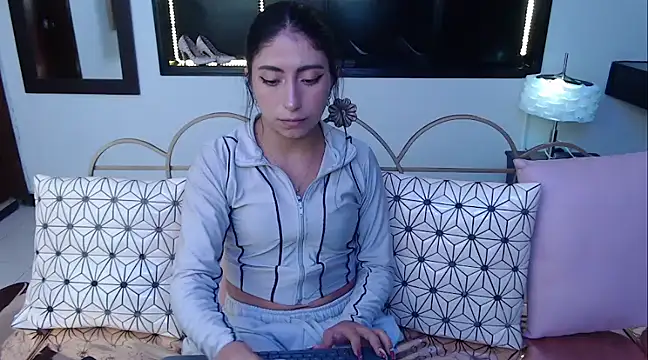 Snapshot of Angela_Diaz_ chatting on January 4, 2025, 3:28 pm Angela Diaz online show from January 4, 2025, 3:28 pm