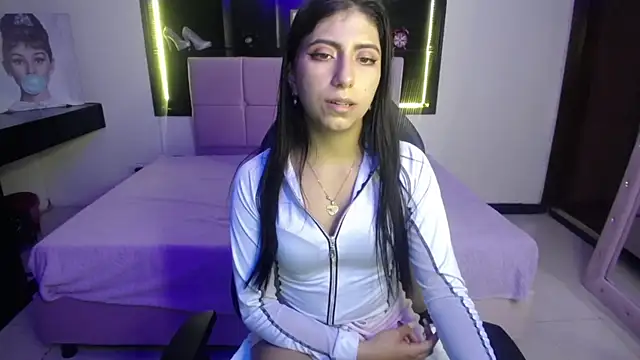 Snapshot of Angela_Diaz_ chatting on January 29, 2025, 6:50 pm Angela Diaz online show from January 29, 2025, 6:50 pm