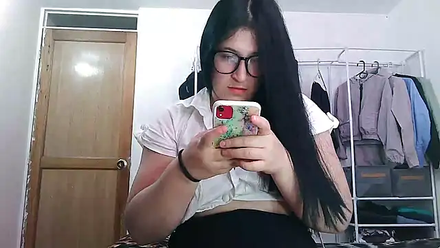 kami lexy online show from November 9, 2025, 3:10 pm