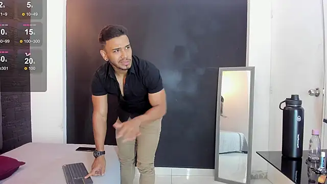 Snapshot of bruno_miller_ chatting on January 19, 2025, 7:58 pm bruno miller online show from January 19, 2025, 7:58 pm