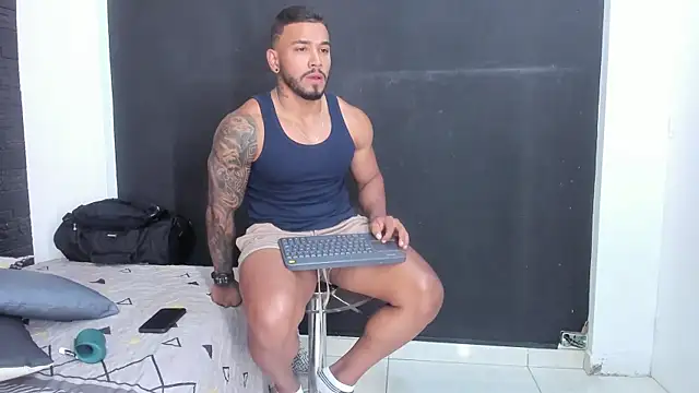 Snapshot of bruno_miller_ chatting on September 29, 2025, 8:46 pm bruno miller online show from September 29, 2025, 8:46 pm