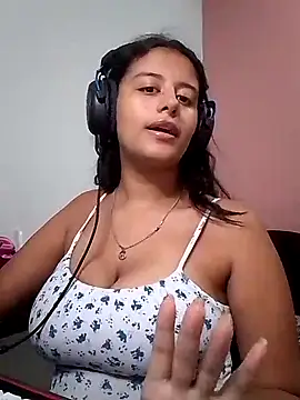 Babydol18  online show from February 3, 2025, 4:35 am