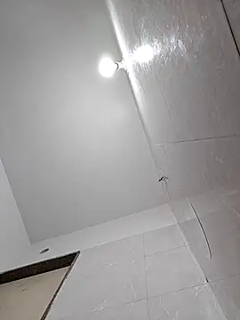 samee00721 online show from February 14, 2025, 7:33 pm