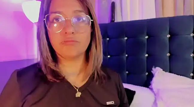 Pandoracherry online show from February 28, 2025, 3:04 am