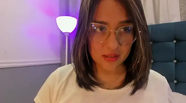 Pandoracherry online show from March 10, 2025, 9:10 am