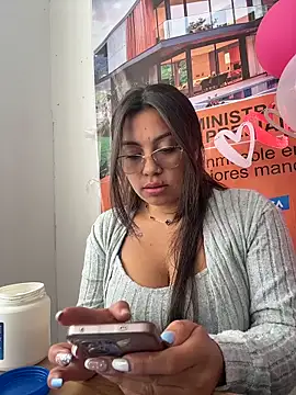 LIZ-06  online show from February 16, 2026, 1:29 pm