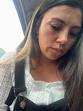 LIZ-06  online show from April 8, 2026, 5:46 pm