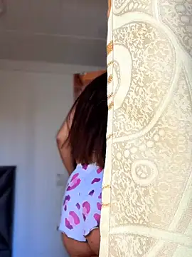 Snapshot of LIZ-06_ chatting on July 6, 2026, 2:03 pm LIZ-06 online show from July 6, 2026, 2:03 pm