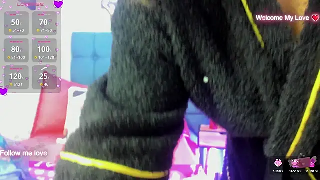 Snapshot of Hellen_starx chatting on September 11, 2025, 4:01 am Hellen starx online show from September 11, 2025, 4:01 am