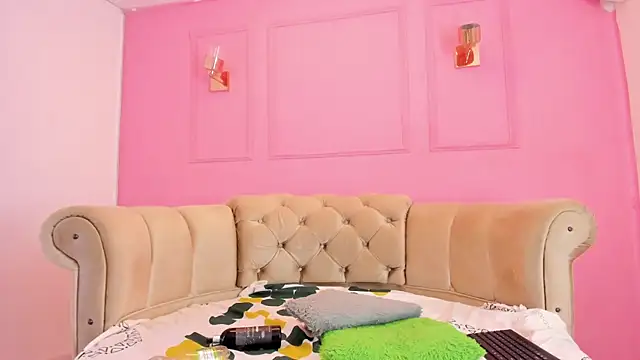 briannaduque online show from January 11, 2025, 3:42 pm