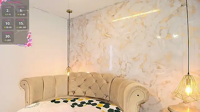 briannaduque online show from September 21, 2025, 2:40 pm