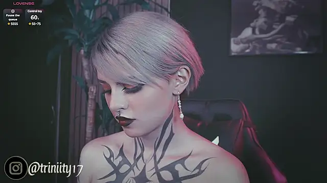 Snapshot of Trinity___s chatting on January 29, 2025, 4:19 pm Trinity s online show from January 29, 2025, 4:19 pm