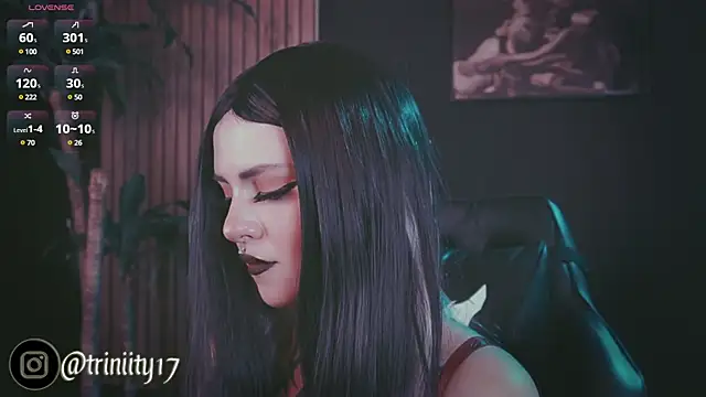 Snapshot of Trinity___s chatting on February 6, 2025, 10:32 pm Trinity s online show from February 6, 2025, 10:32 pm