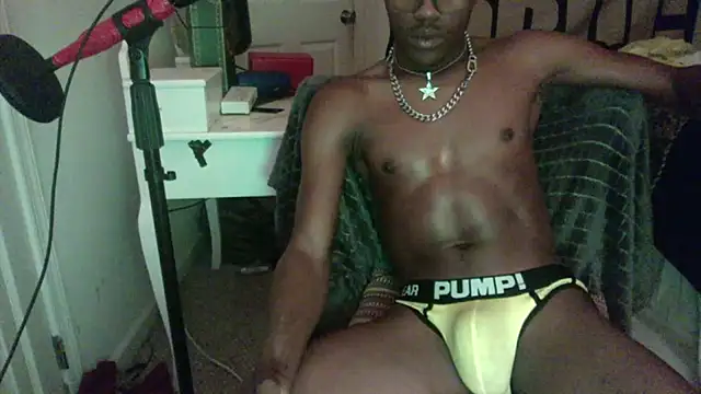 Snapshot of BullHorse23LIVE chatting on December 22, 2024, 2:39 am BullHorse23LIVE online show from December 22, 2024, 2:39 am