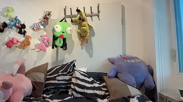 Snapshot of BullHorse23LIVE chatting on January 10, 2026, 12:56 am BullHorse23LIVE online show from January 10, 2026, 12:56 am