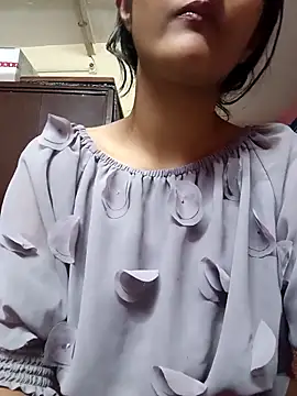 Snapshot of BabySlimmy10 chatting on March 15, 2025, 11:39 pm BabySlimmy10 online show from March 15, 2025, 11:39 pm