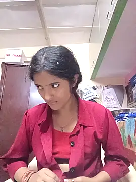 Snapshot of BabySlimmy10 chatting on October 17, 2025, 8:33 pm BabySlimmy10 online show from October 17, 2025, 8:33 pm