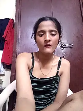 BabySlimmy10 online show from December 5, 2025, 6:15 pm