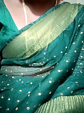 Snapshot of Cute-chinny chatting on January 9, 2025, 1:56 pm Cute-chinny online show from January 9, 2025, 1:56 pm