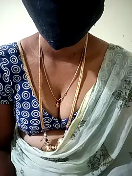 Snapshot of Cute-chinny chatting on January 16, 2025, 6:06 pm Cute-chinny online show from January 16, 2025, 6:06 pm