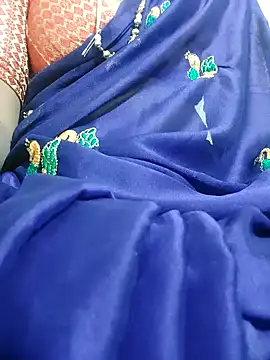 Snapshot of Cute-chinny chatting on January 20, 2025, 6:53 pm Cute-chinny online show from January 20, 2025, 6:53 pm