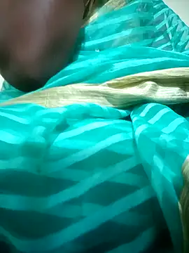 Snapshot of Cute-chinny chatting on January 22, 2025, 2:03 pm Cute-chinny online show from January 22, 2025, 2:03 pm