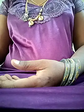 Snapshot of Cute-chinny chatting on February 2, 2025, 10:13 am Cute-chinny online show from February 2, 2025, 10:13 am