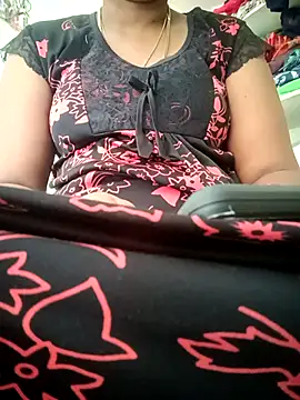 Snapshot of Cute-chinny chatting on September 21, 2025, 6:48 am Cute-chinny online show from September 21, 2025, 6:48 am