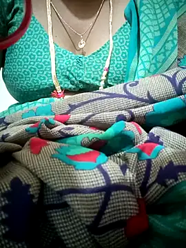 Snapshot of Cute-chinny chatting on September 22, 2025, 1:13 pm Cute-chinny online show from September 22, 2025, 1:13 pm