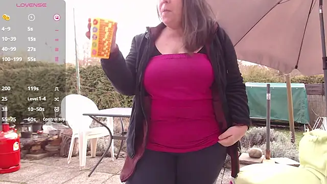 Snapshot of KasiaPrivat chatting on January 22, 2025, 12:49 pm KasiaPrivat online show from January 22, 2025, 12:49 pm