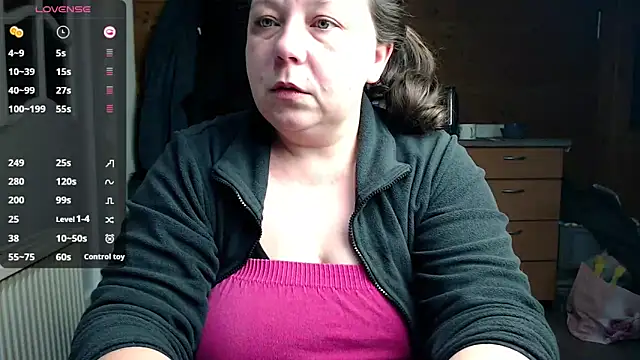 Snapshot of KasiaPrivat chatting on February 22, 2025, 6:30 pm KasiaPrivat online show from February 22, 2025, 6:30 pm