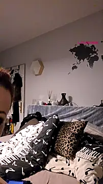 Snapshot of IsabellaLuiXXX chatting on July 25, 2026, 9:01 pm IsabellaLuiXXX online show from July 25, 2026, 9:01 pm