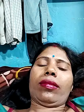 Snapshot of Kajal__Mehra chatting on February 24, 2025, 7:41 pm Kajal Mehra online show from February 24, 2025, 7:41 pm