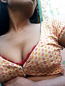 Snapshot of Kajal__Mehra chatting on March 4, 2025, 5:53 am Kajal Mehra online show from March 4, 2025, 5:53 am