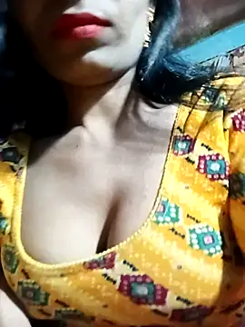 Snapshot of Kajal__Mehra chatting on March 5, 2025, 3:40 pm Kajal Mehra online show from March 5, 2025, 3:40 pm
