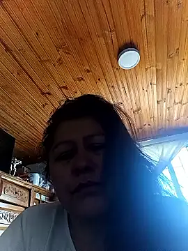 Snapshot of Darly_Gomez chatting on January 9, 2026, 1:36 pm Darly Gomez online show from January 9, 2026, 1:36 pm